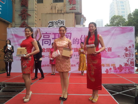 �Ͼ��׈�������Ů�u���_ِ