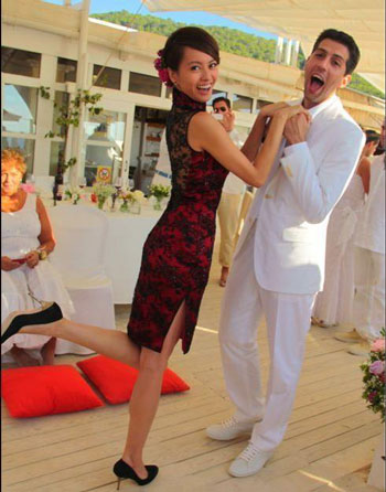 �������������b��PK