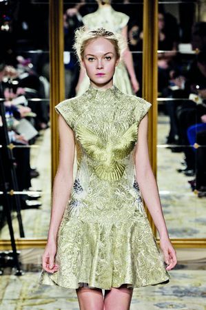 T臺上的東方美色 優雅中透出淡淡的古典味