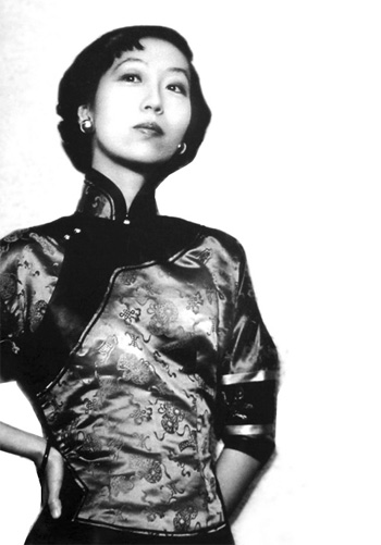 �����᣺ʮ�ֽ��^�Ă���Ů��