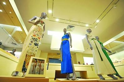 �����g�ɼ�����չ�� ���괩�²����A��������