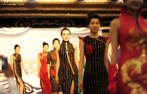 CHINA���������OӋ�ָ�߃r�ĳ� ���Q��ʷ�����F���b�OӋ�ָ塱