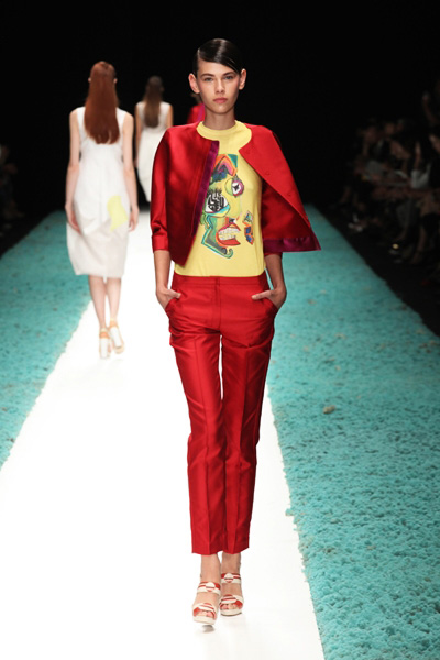 ���ˡ��2014����Ů�b ���@�|�����W��������