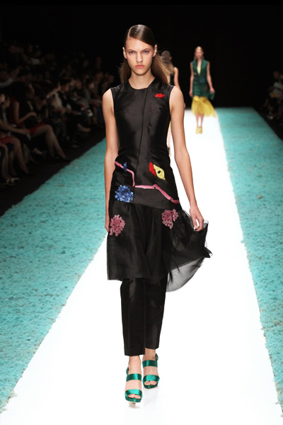 ���ˡ��2014����Ů�b ���@�|�����W��������