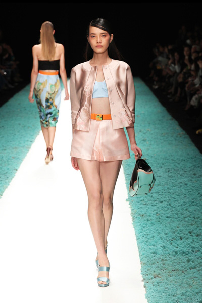 ���ˡ��2014����Ů�b ���@�|�����W��������