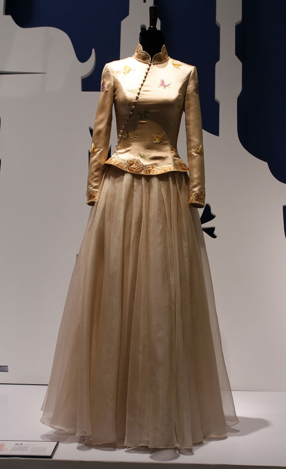 �����y�ֵ���Ů���Ї���  NE��TIGER�A���I�Y  