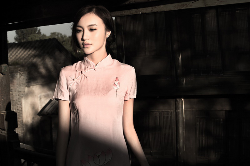 ���ü�����۷�ɫ ���m�ϳ��ĵĵ�������