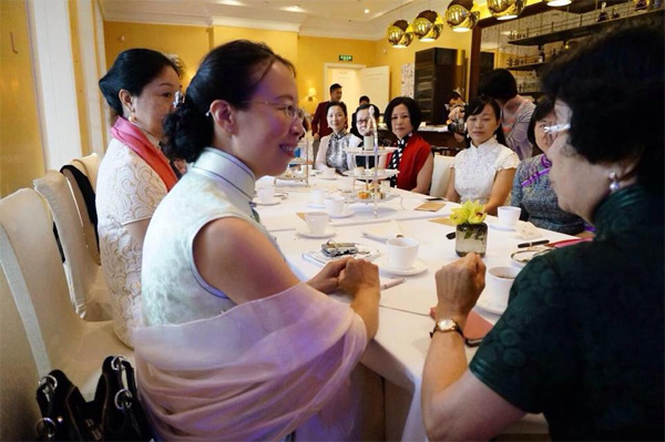 �Ϻ�����ɳ�����������ˌ�ԒӢʽ�����