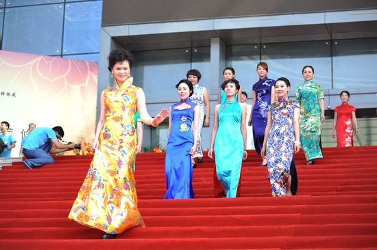 �S�����[����̼t������  ���ټ�����ɫ����