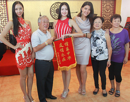 ���HС��Miss China�������۬F�� ë����˹��������