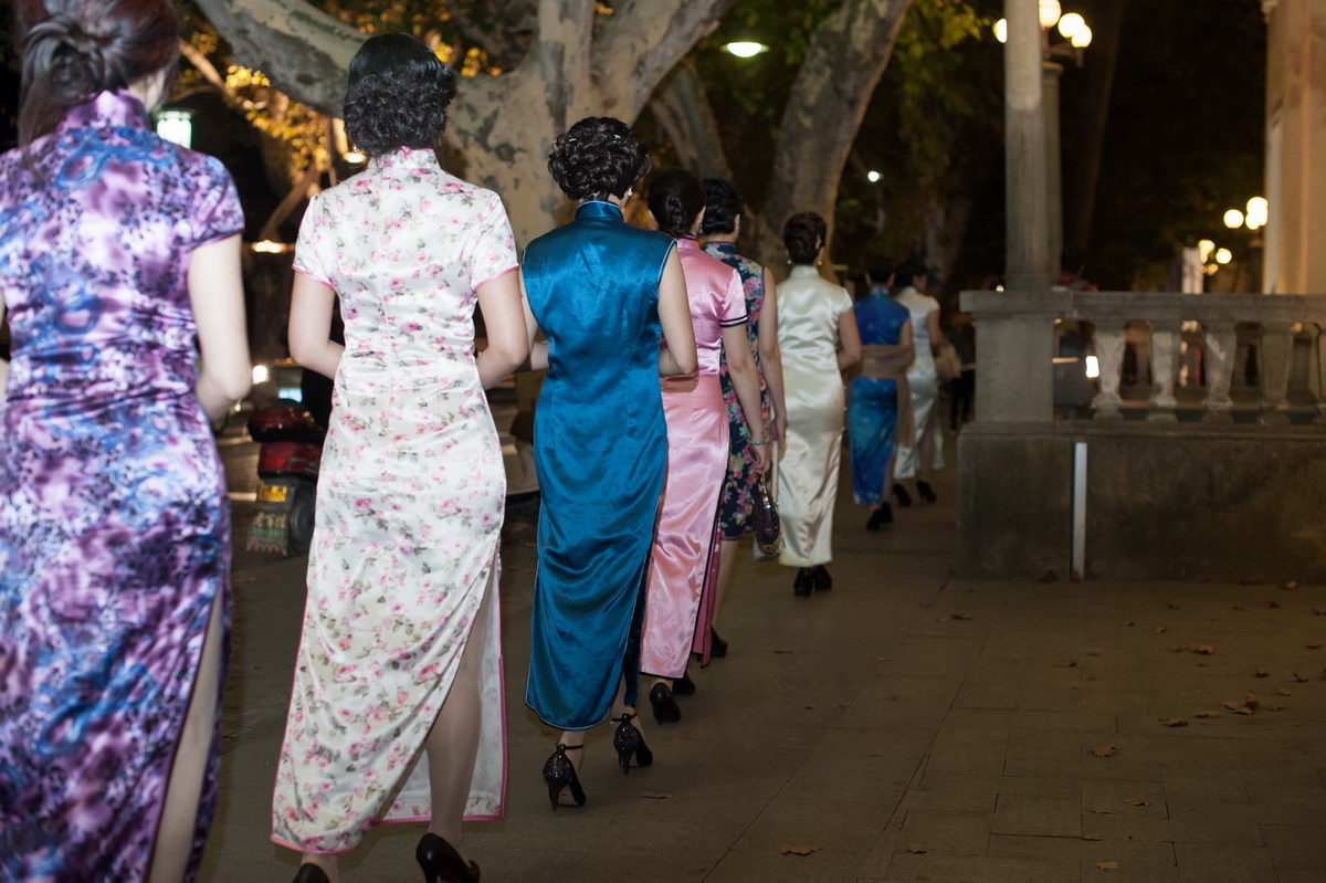 �L�ű�ɽ�֣���ϵ���ҹ