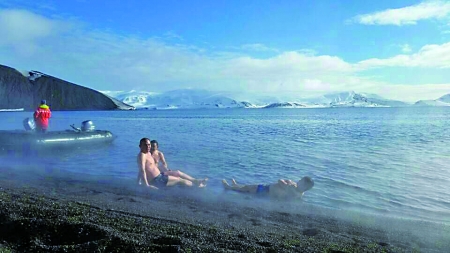 �ؑc��Ů�ϘO����������