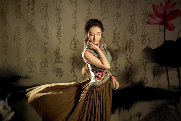 �Ƚ�����Ů���@�G���� �����箋�弃�h��