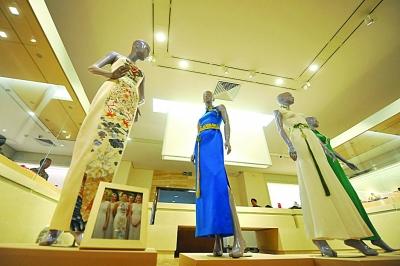 �����g�ɼ�����չ�� ���괩�²����A��������