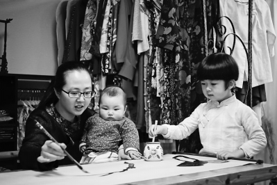 做個安靜愛著旗袍的美女子