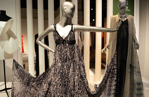 ���ϲ���Ժ�e�k�������L�� �����c�r�b��ˇ�gչ