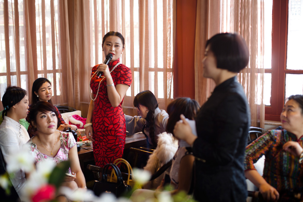 ����38�����ې�(��i)��������Ԓ��g��Ů�˹�(ji��)