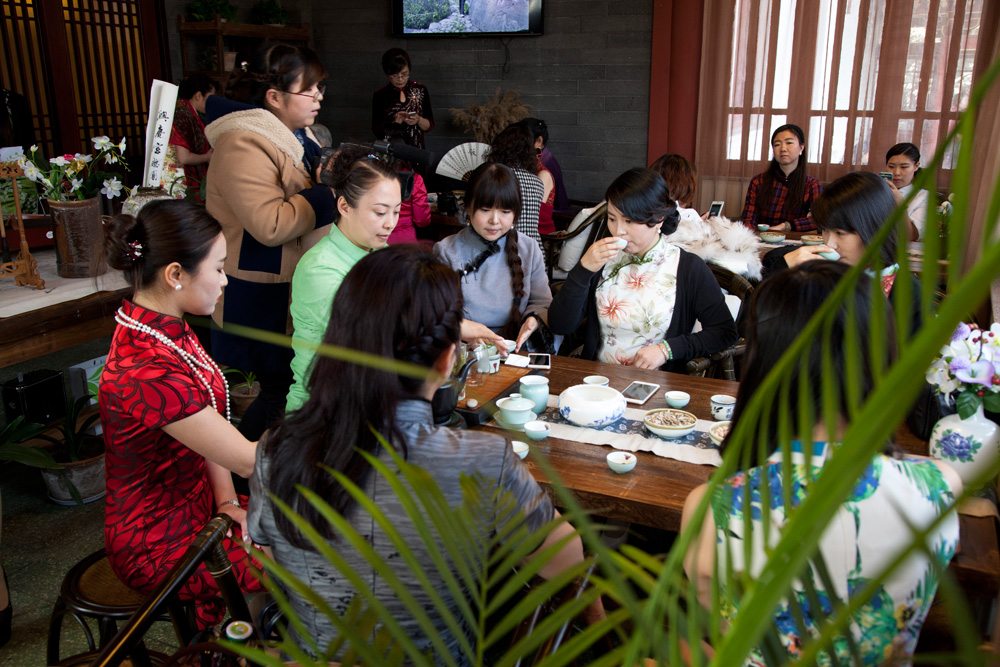 ����38�����ې�(��i)��������Ԓ��g��Ů�˹�(ji��)