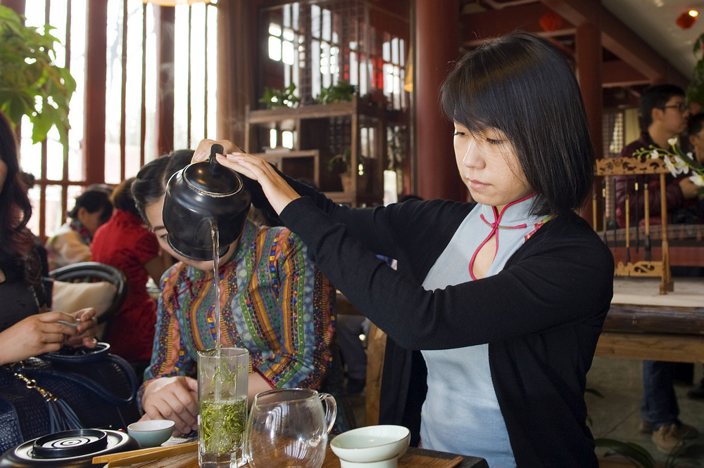 ����38�����ې�(��i)��������Ԓ��g��Ů�˹�(ji��)