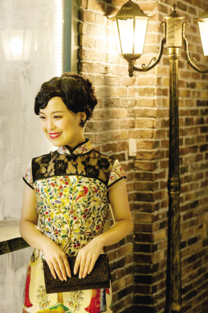 南開女生為旗袍代言 長卷拍攝地由天津搬到紐約