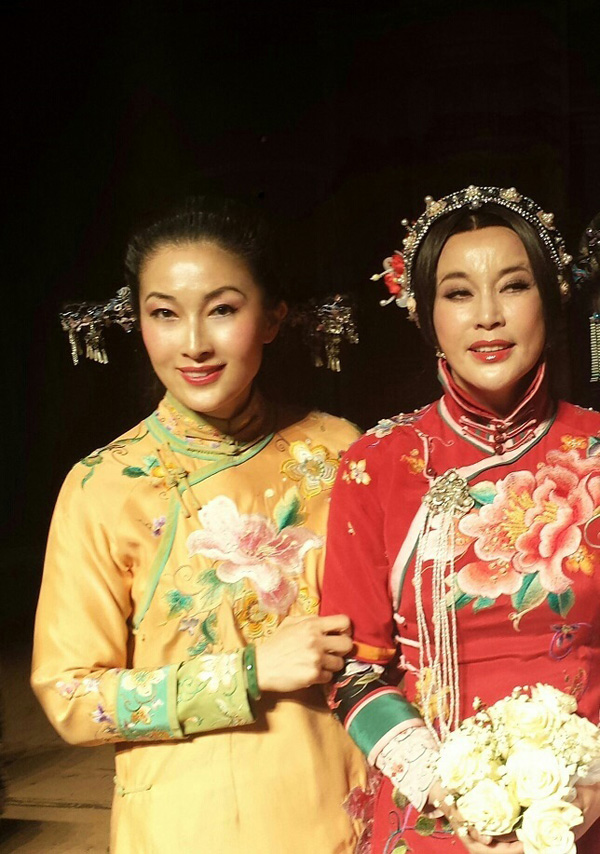 ���K�������ڬF�������еĹŵ�Ů��