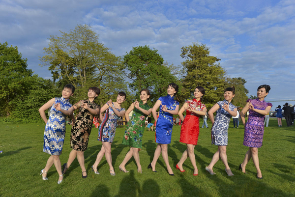 ȫ��15�fŮ��ͬ������ ������˹����o�