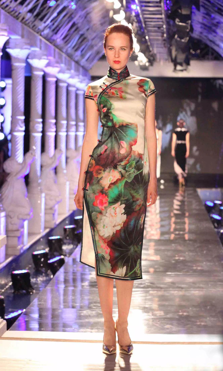 荷言旗袍亮相BASIC EDITION東方神韻時尚慶典