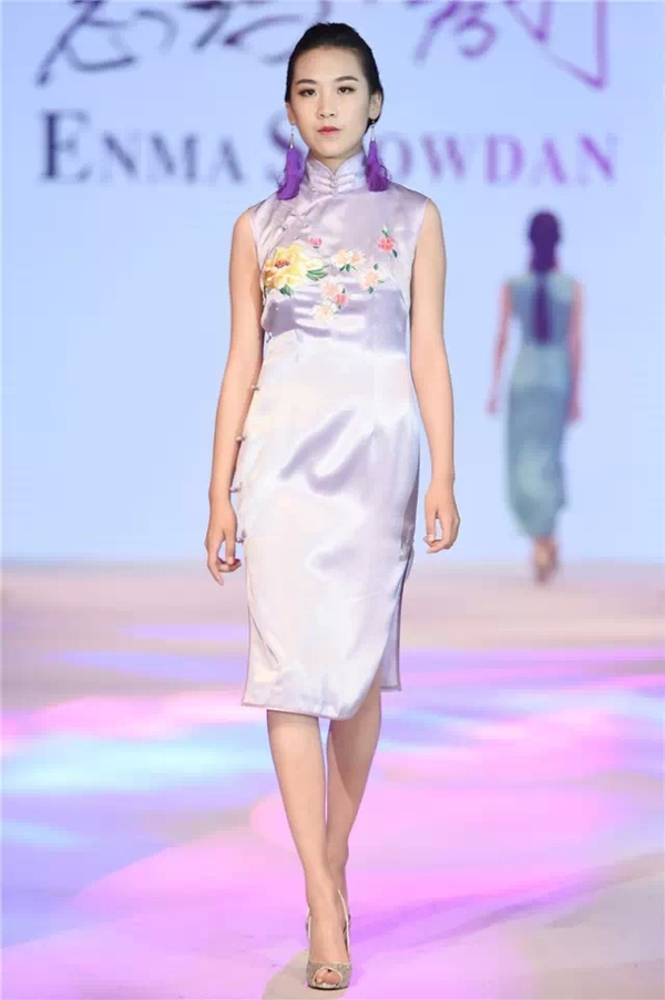 �����㵤��������2015���۰l(f��)����(hu��)