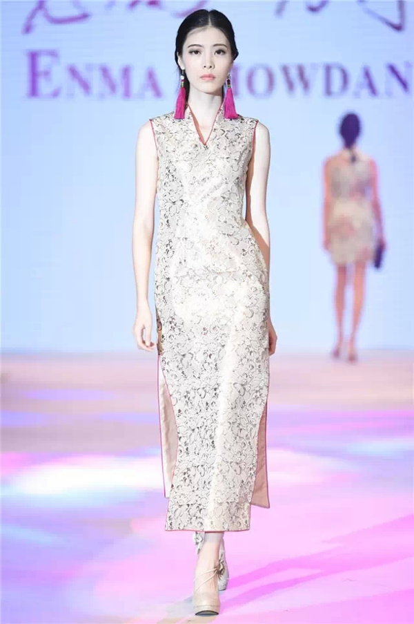 �����㵤��������2015���۰l(f��)����(hu��)