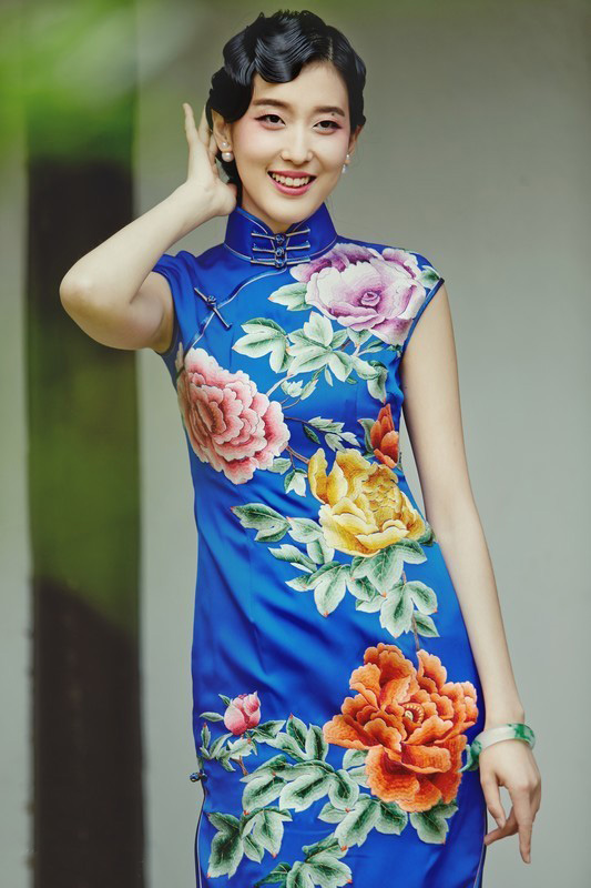 ��Ů�����������۴�Ƭ�ع� �\�C����e���L�չ�|������