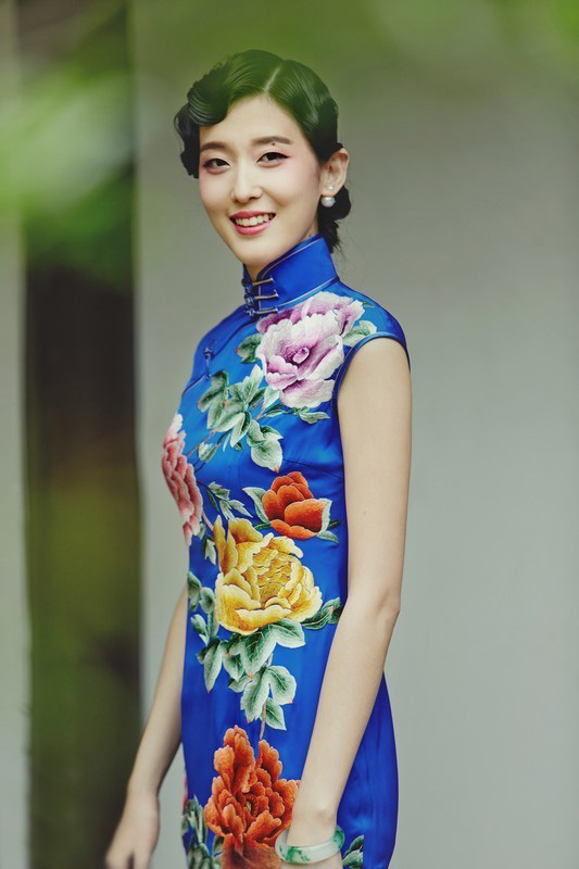 ��Ů�����������۴�Ƭ�ع� �\�C����e���L�չ�|������