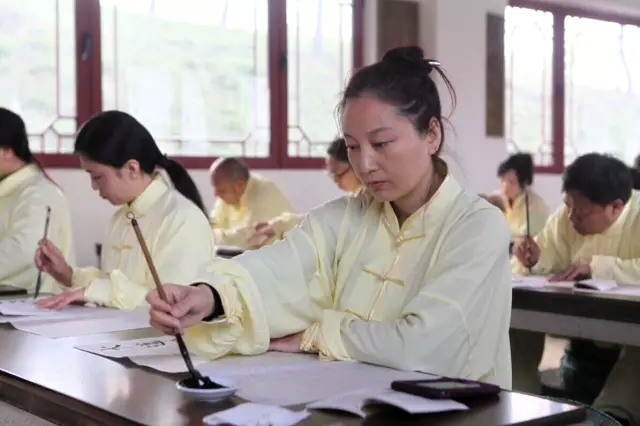 �������湦Ч�����ٹȎ��o�҂��ĶY��