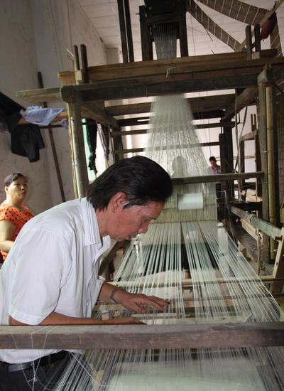 香云紗--面料里的軟黃金