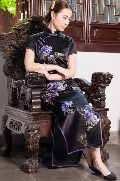 ���ɺͺ������۵ą^�e