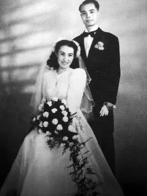 ���Ů���ǰ���������