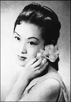 ���Ů���ǰ���������