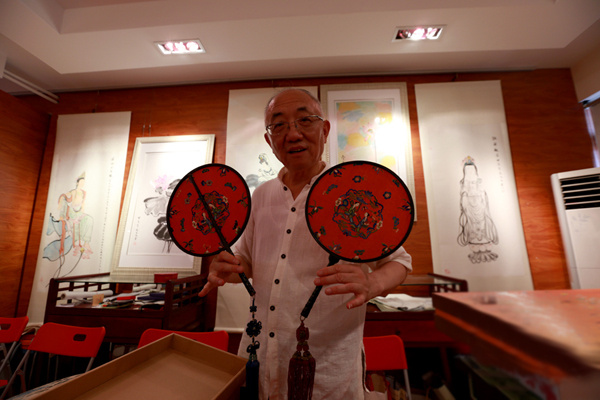 �RԪ�ƣ�ӛ���ȥ�q�µ��|���S��