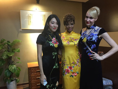 �����R���I����ɫ����������(d��ng) �p��(ji��)��ף��