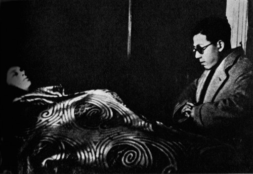 �ͻ����Ů����������yĻ�����c�������x