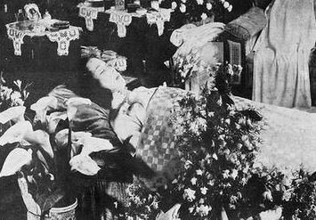 �ͻ����Ů����������yĻ�����c�������x