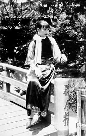 �Ϲ�����Ů����ĸ�H��ɣ���£����M���¼t�m��