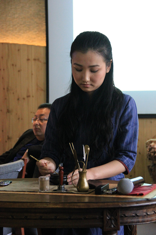 �A�ѕ����ڣ����ی�Ԓ���� ͵���������e