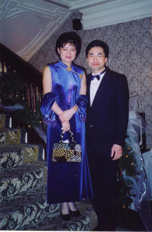 ���۱���Ĺ��£����W�ԡ����Ľ̎�����ƽ  �������۵���������