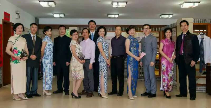 ���۱���Ĺ��£����W�ԡ����Ľ̎�����ƽ  �������۵���������