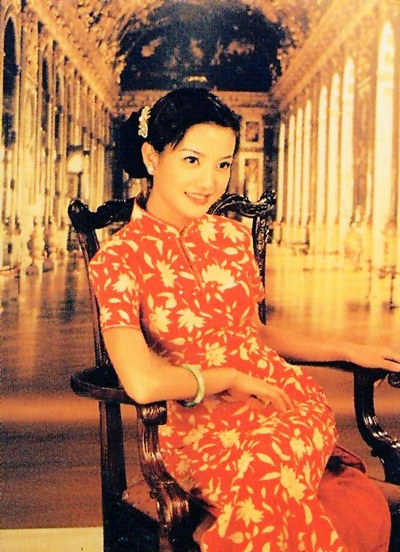 ��������ɫ���u ��ɫ׌������һ������������ƪ