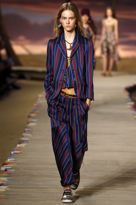 2016��������څ��  �l�y�����֕r���֏͹�