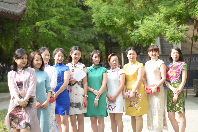 �������g������ �����A����sС����