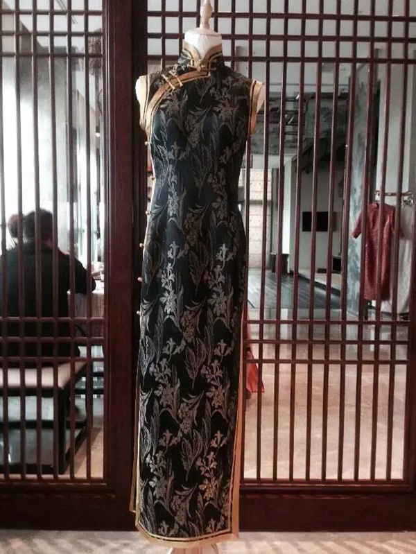 ��ɽ��ˇ���۷�