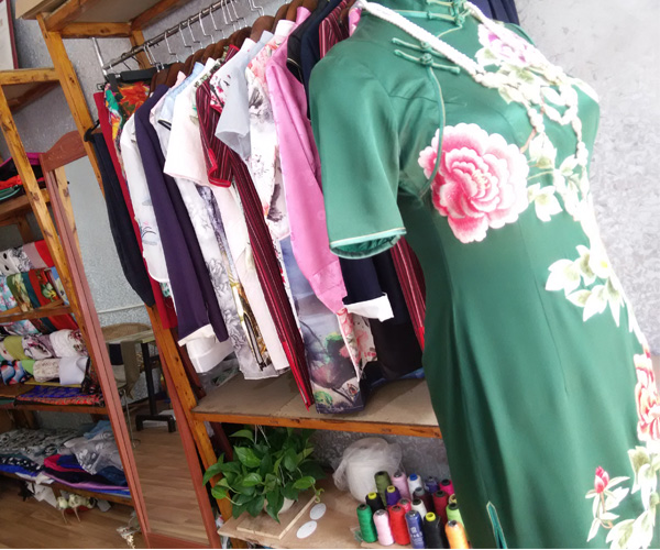 ���{���۵��