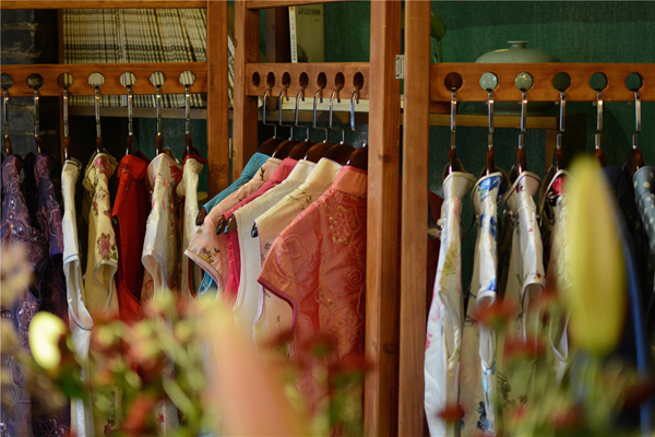 ����Ц�Z����Ů�Կ��g